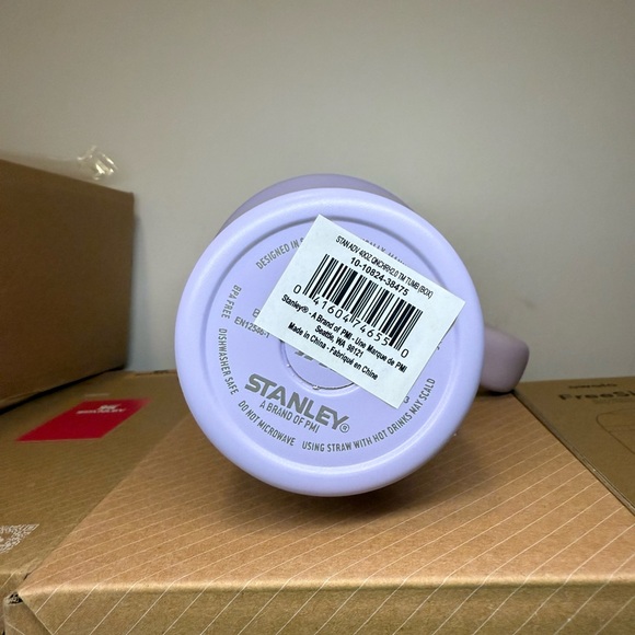 Stanley Purple Quencher Tumbler 40oz - Picture 4 of 4